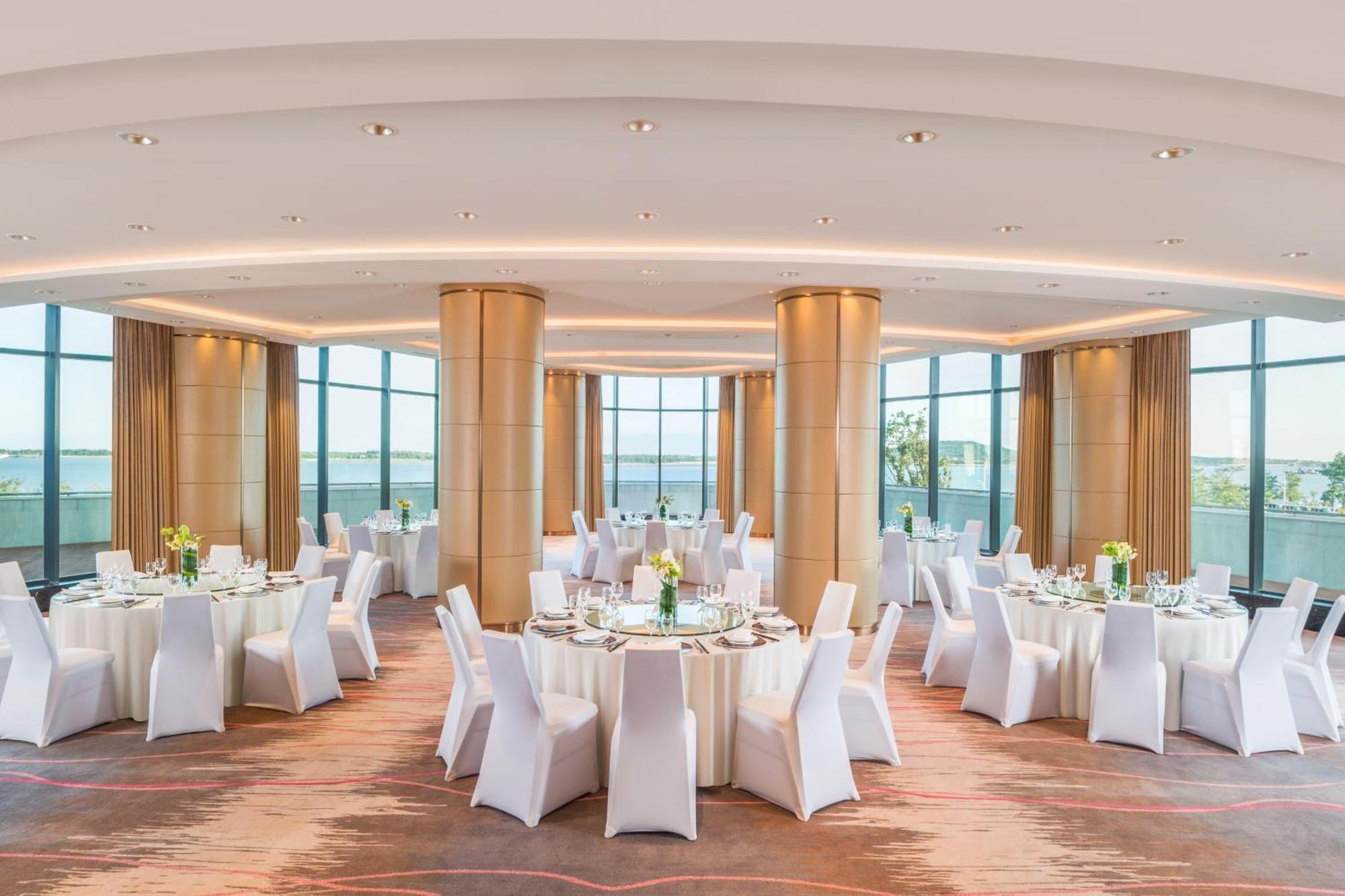 Sheraton Qingdao West Coast Bagian luar foto