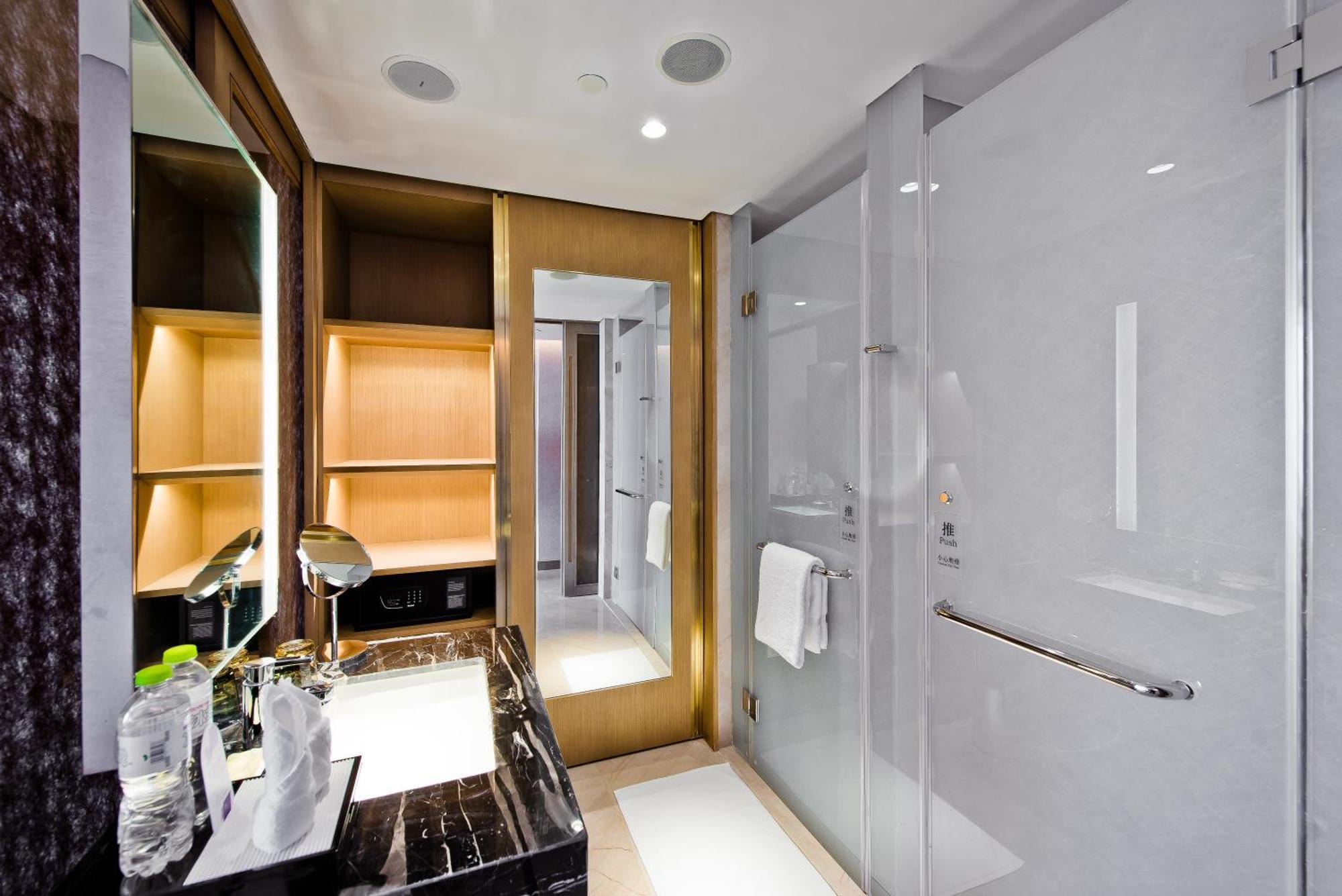 Sheraton Qingdao West Coast Bagian luar foto